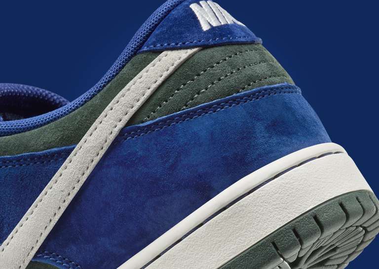 Nike SB Dunk Low Deep Royal Blue Vintage Green Heel Detail
