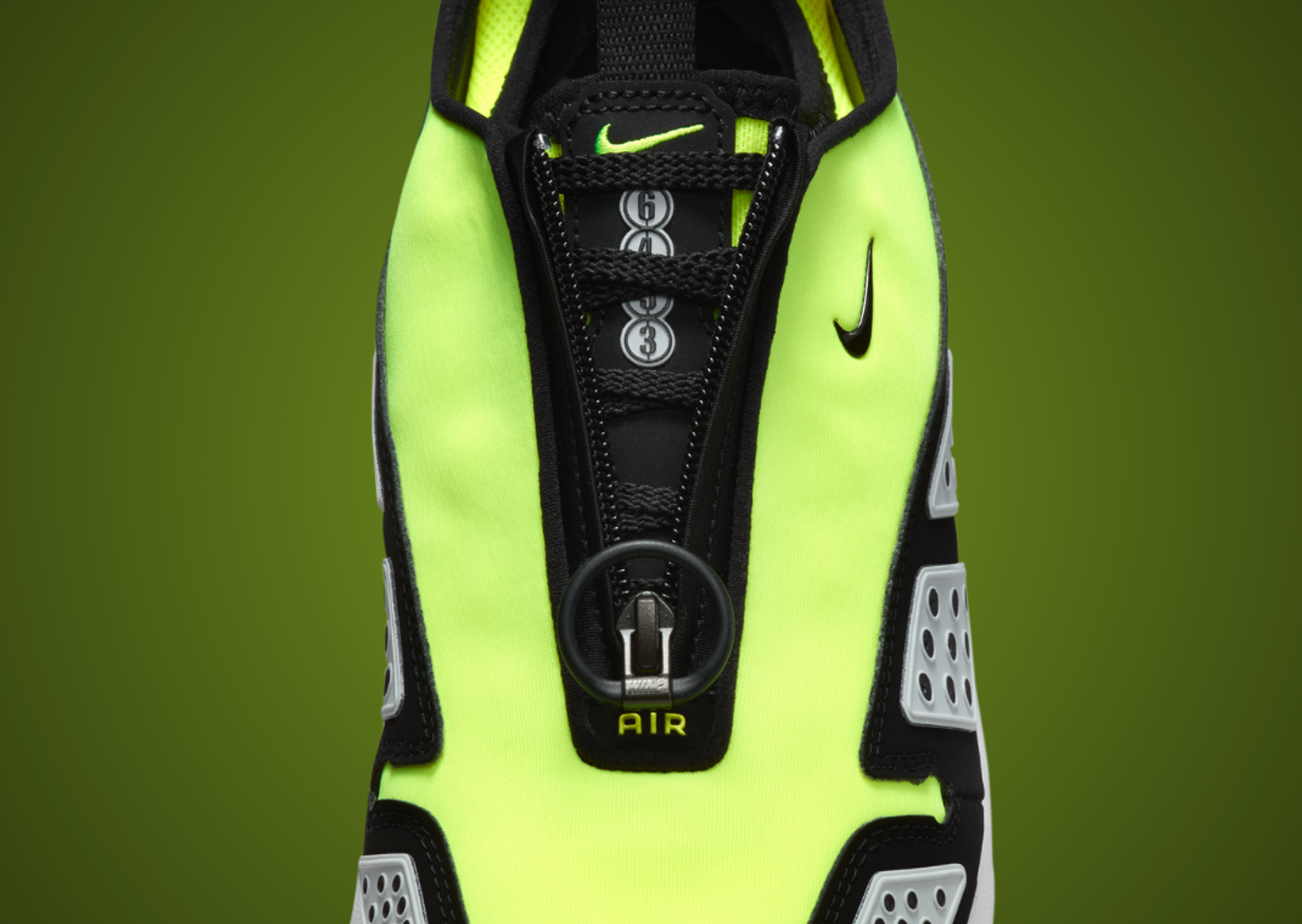 Nike Air Max Sunder Highlighter Green Tongue Detail