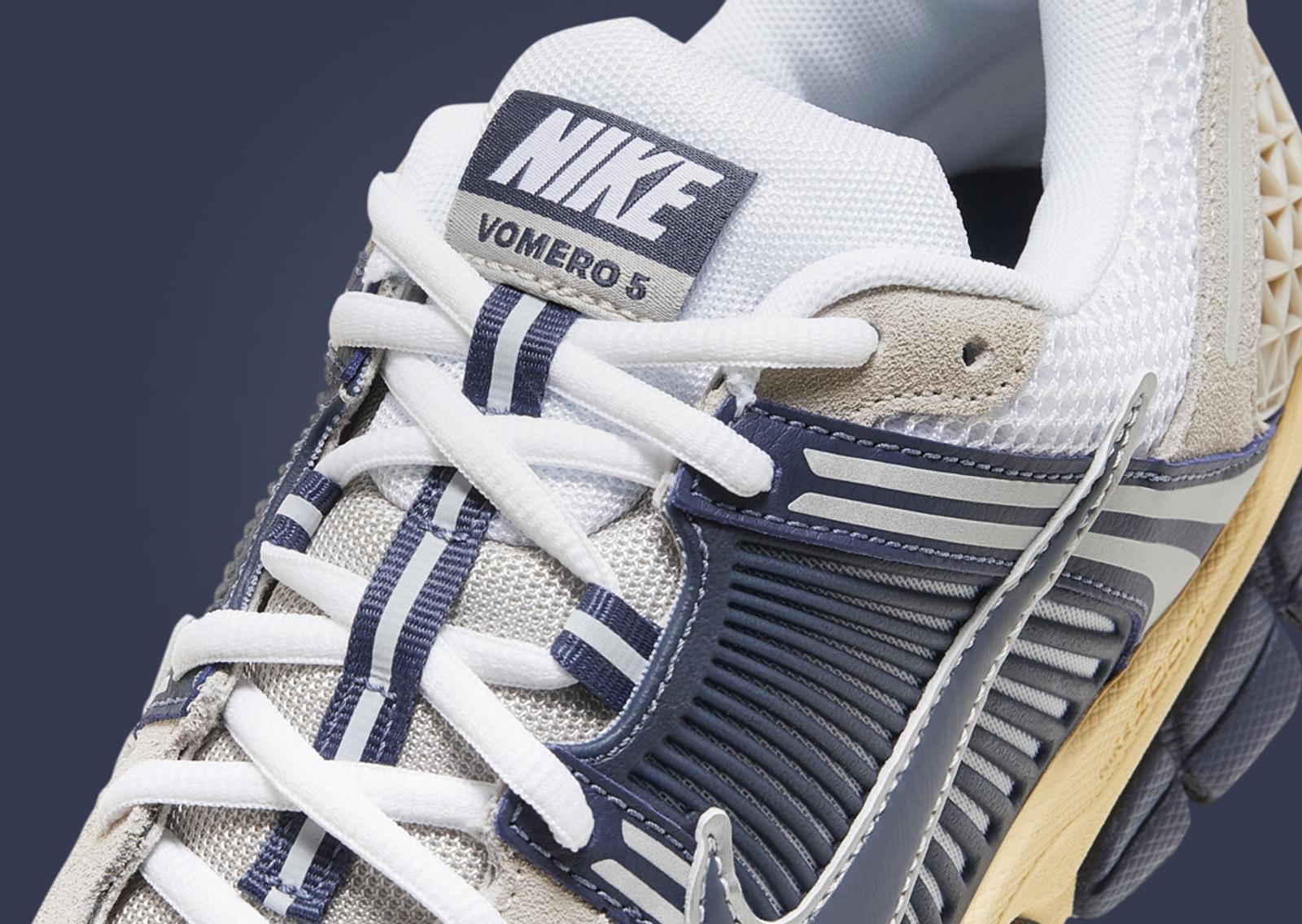 Nike Zoom Vomero 5 Thunder Blue Cream Tongue Detail