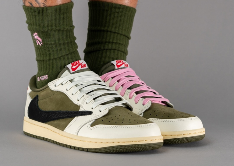 alternate travis scott jordan 1