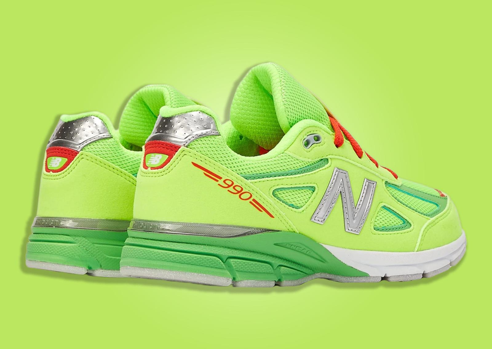 DTLR Exclusive New Balance 990v4 Mistletoe (GS) Heel