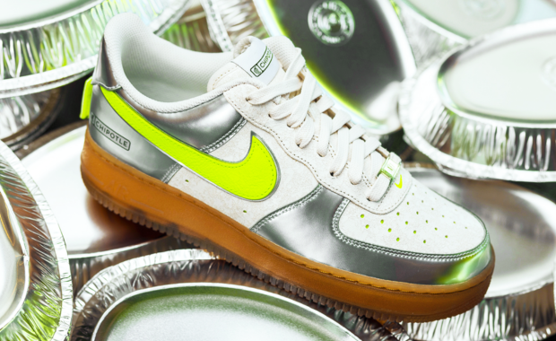 Official Look NikeCourt Zoom Vapor Cage 4 Doernbecher