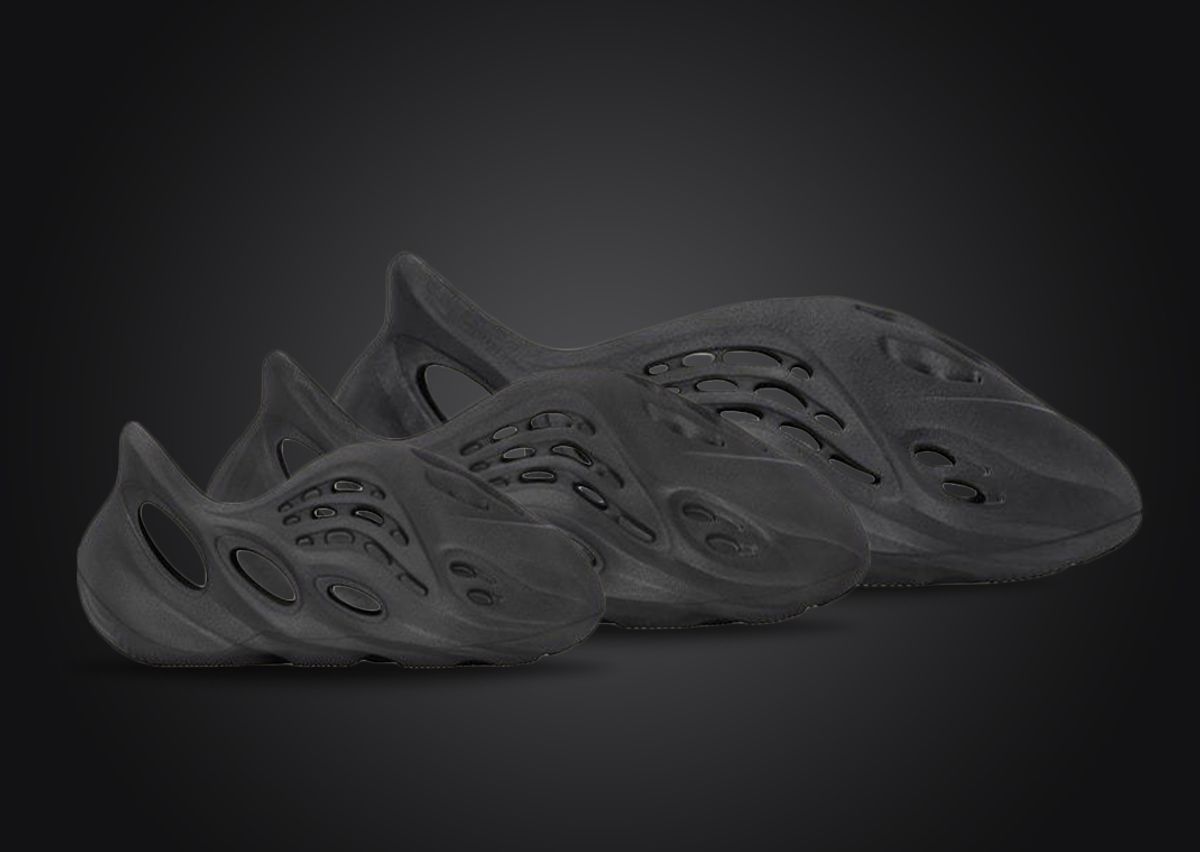 adidas Yeezy Foam RNNR "Onyx" (full-family sizing)