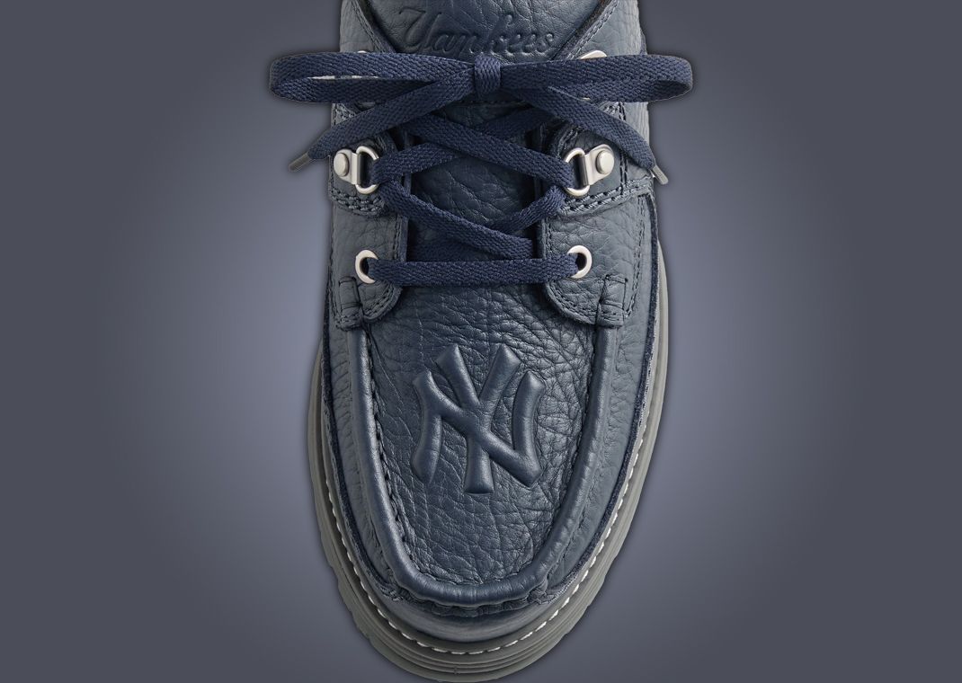 Kith × Clarks for New York Yankees Clarks Originals x Kith x New York Yankees Wallabee Boot