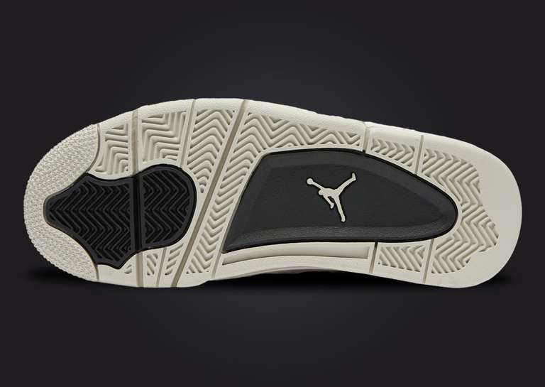 Air Jordan 4 RM Black Light Bone Outsole