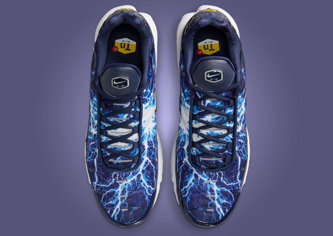 NIKE ☆ Air Max Plus ‘Eclair’ Nike Air Max Plus 'Eclair Lightning' Men's Shoes. Nike ID