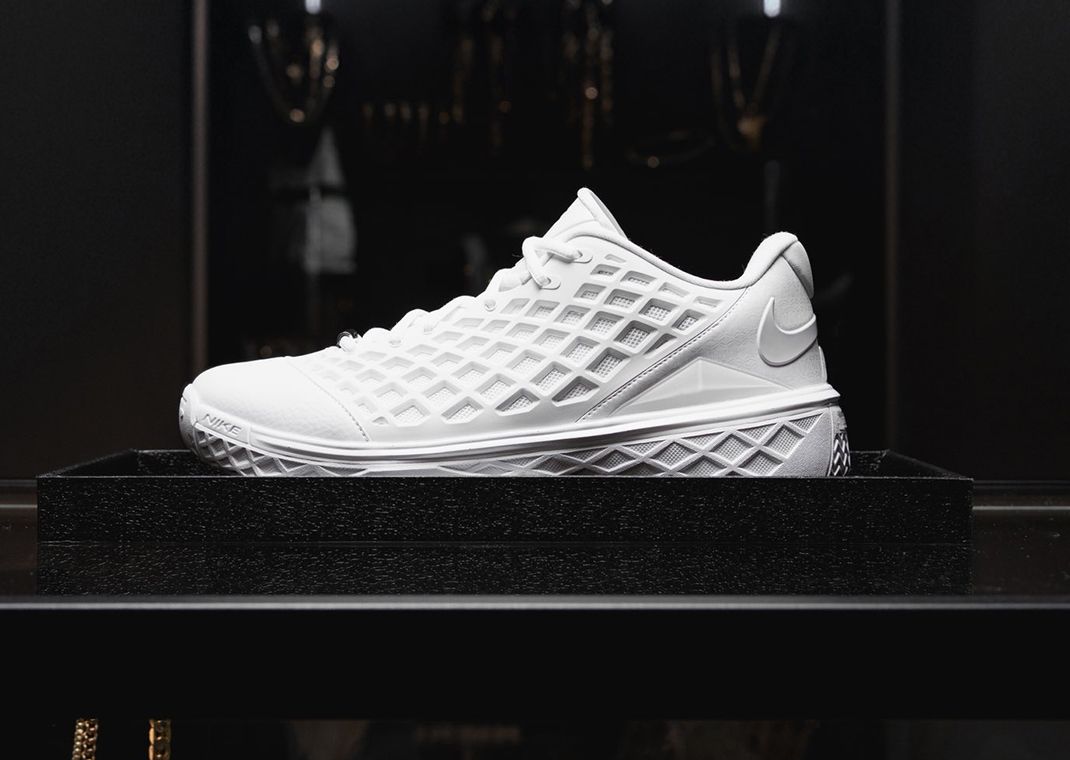 ナイキコービー3 Vanessa Bryant Reveals the Nike Kobe 3 Protro Low Halo