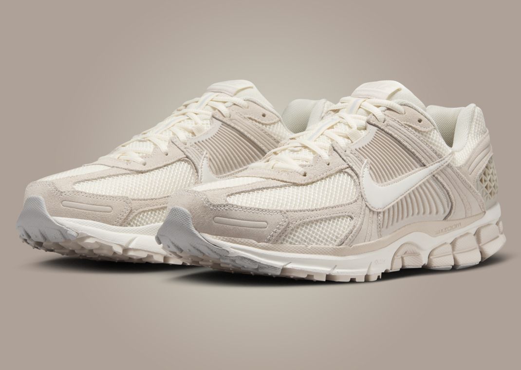 [NIKE] ズーム ボメロ 5 \