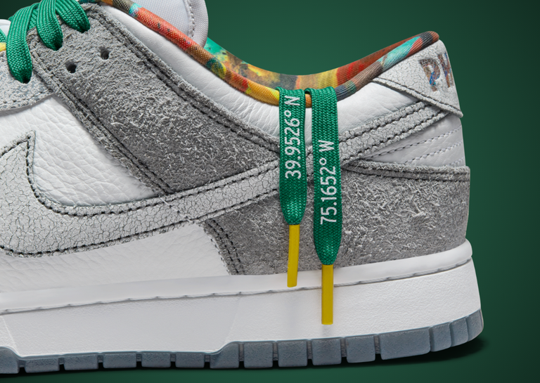 Nike Dunk Low Philly Laces