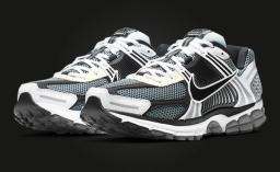 The Nike Zoom Vomero 5 SE SP Dark Grey Black Returns Holiday 2024