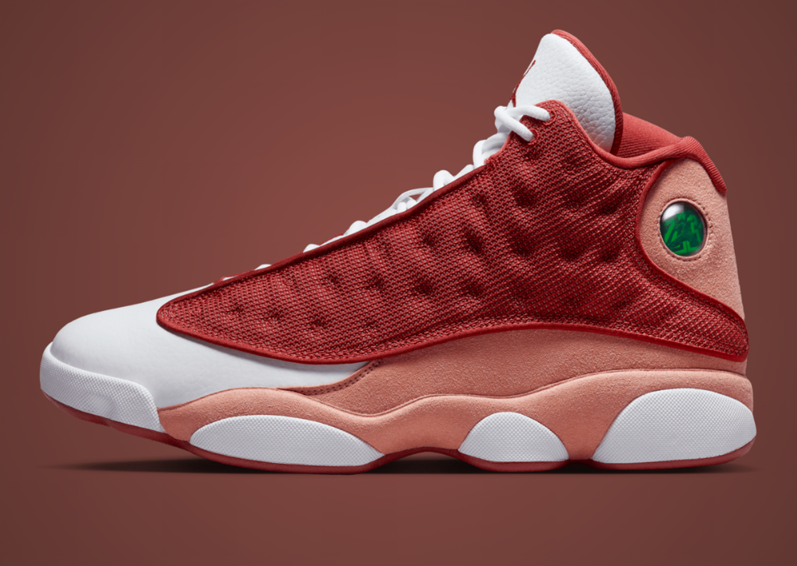 Air Jordan 13 Retro Dune Red Lateral