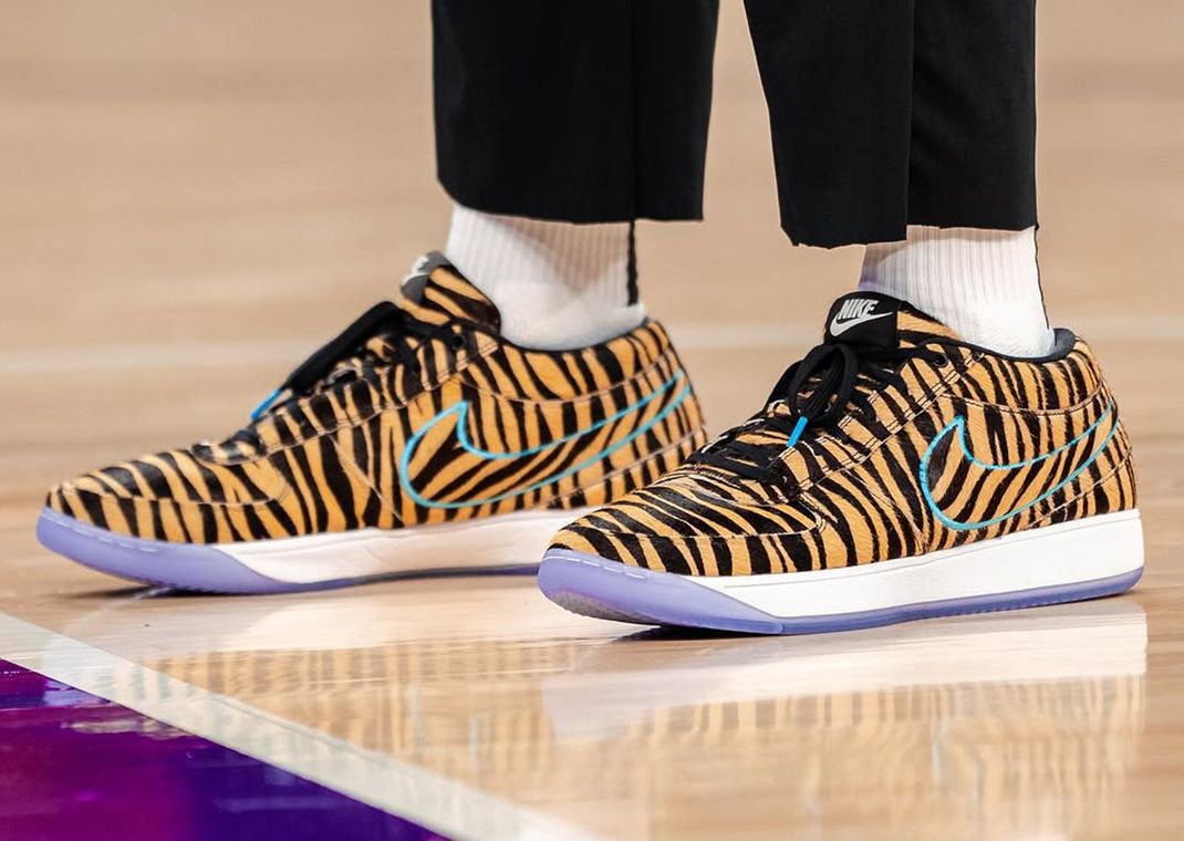 Devin Booker's High School Mascot Inspires the Nike Book 1