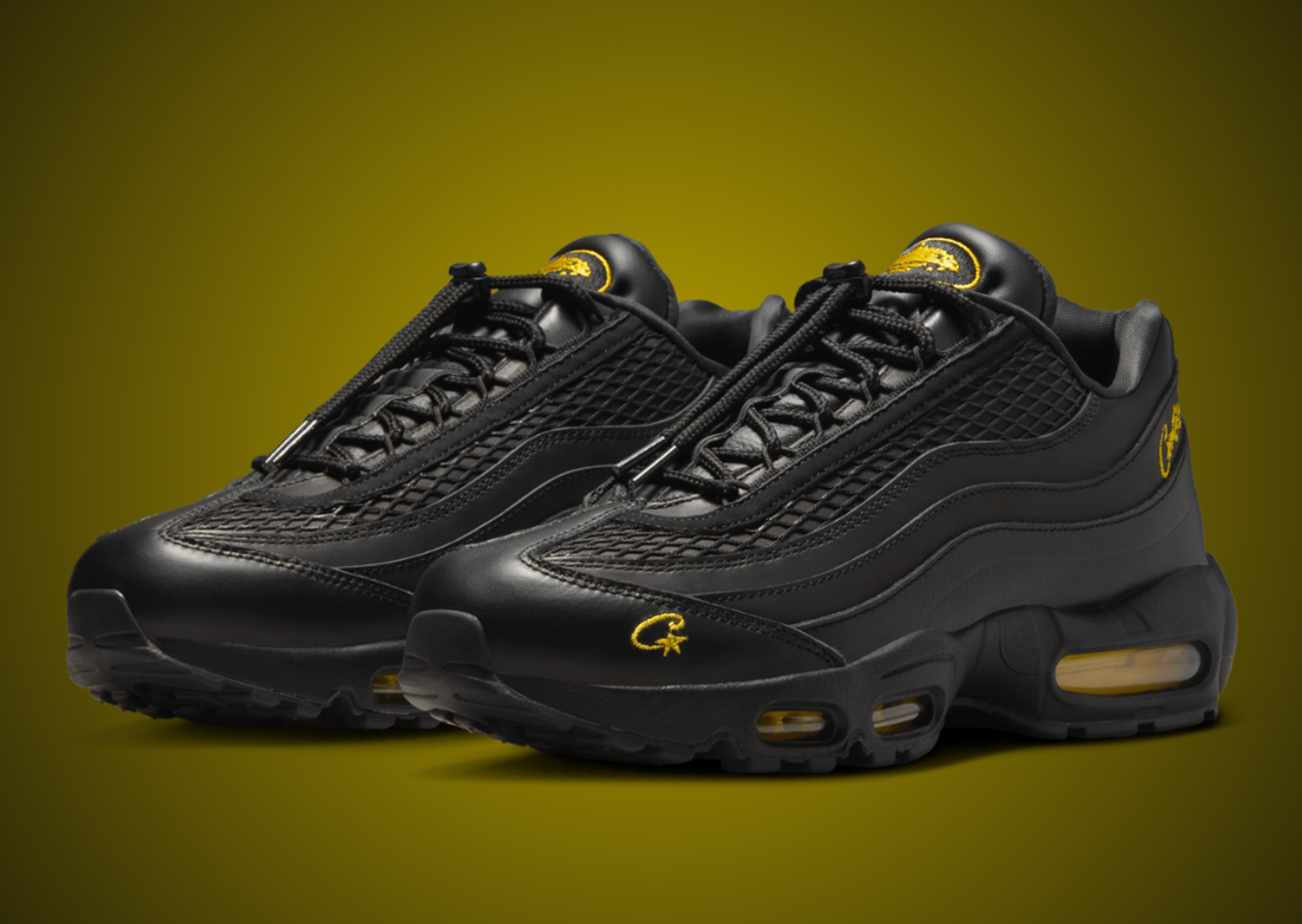 Corteiz x Nike Air Max 95 Black Tour Yellow Angle