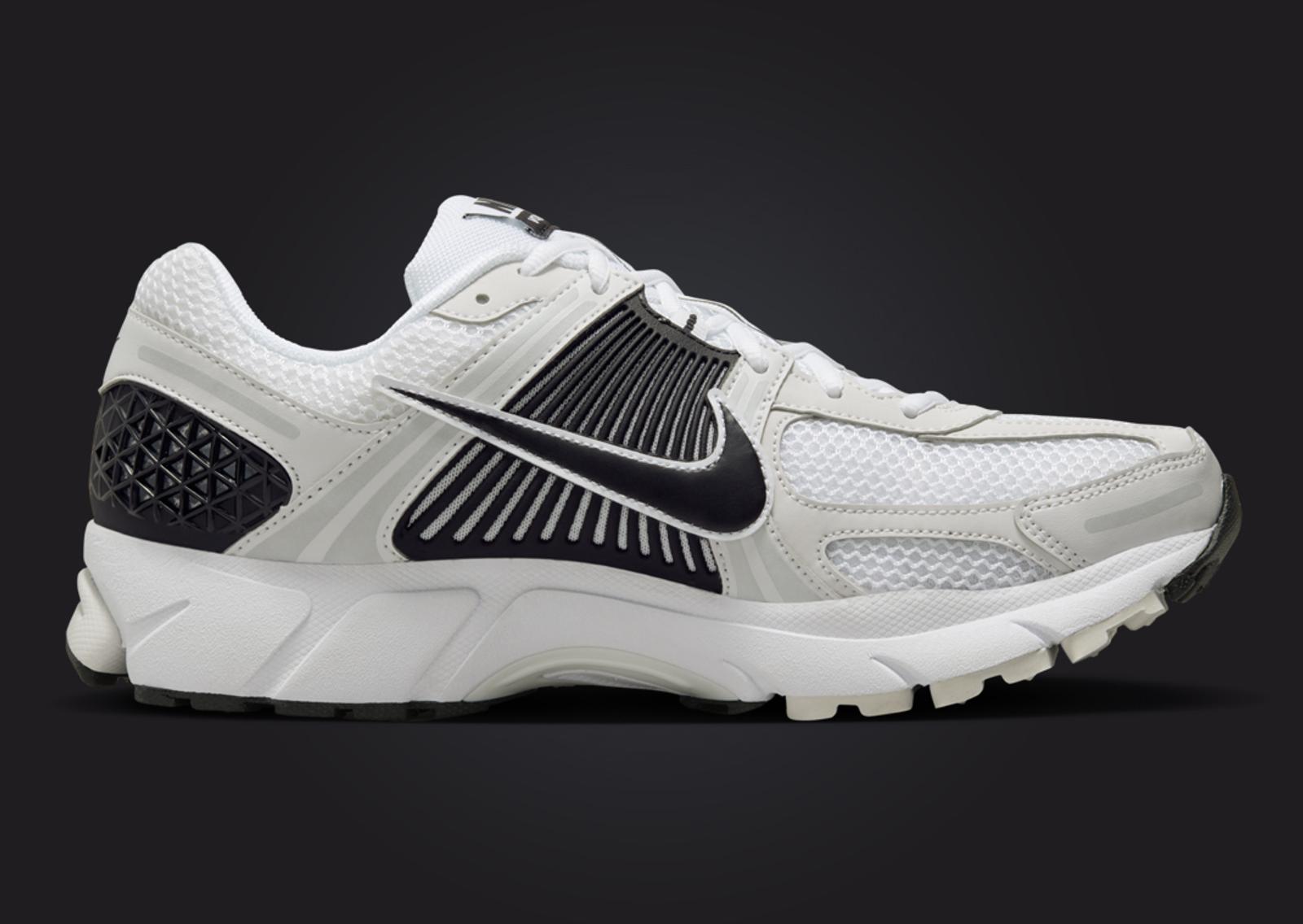 Nike Zoom Vomero 5 White Black Medial