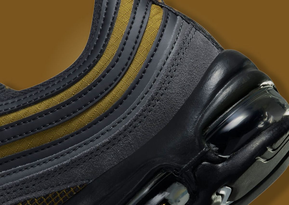 Nike Air Max 97 Golden Beige Anthracite Heel