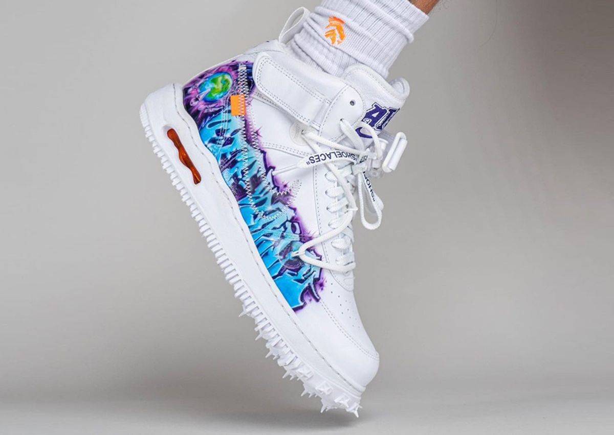 Nike AF1 Mid Graffiti c/o Off-White™ in white | Off-White™ Official JP
