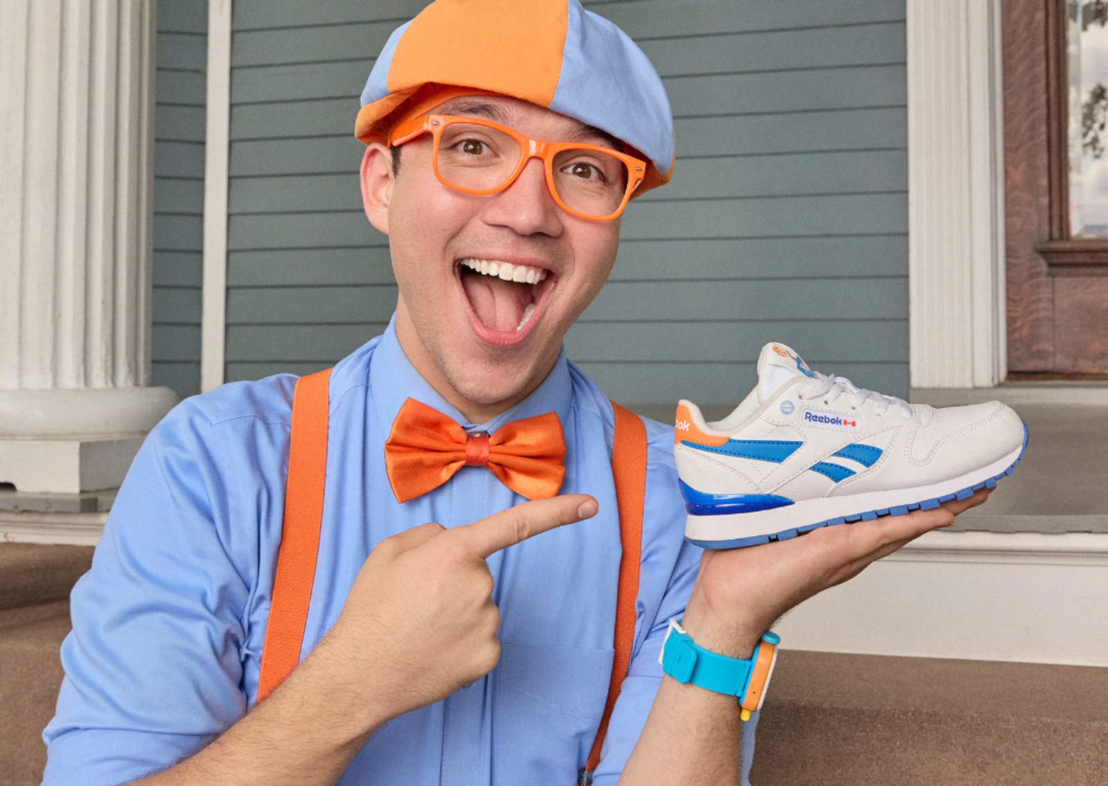 Blippi x Reebok Classic Leather (PS) IN Hand