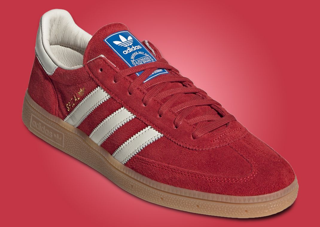 【Adidas】HANDBALL SPEZIAL-Preloved Red☆大人気☆ Adidas Originals HANDBALL SPEZIAL Preloved Red/Cream White