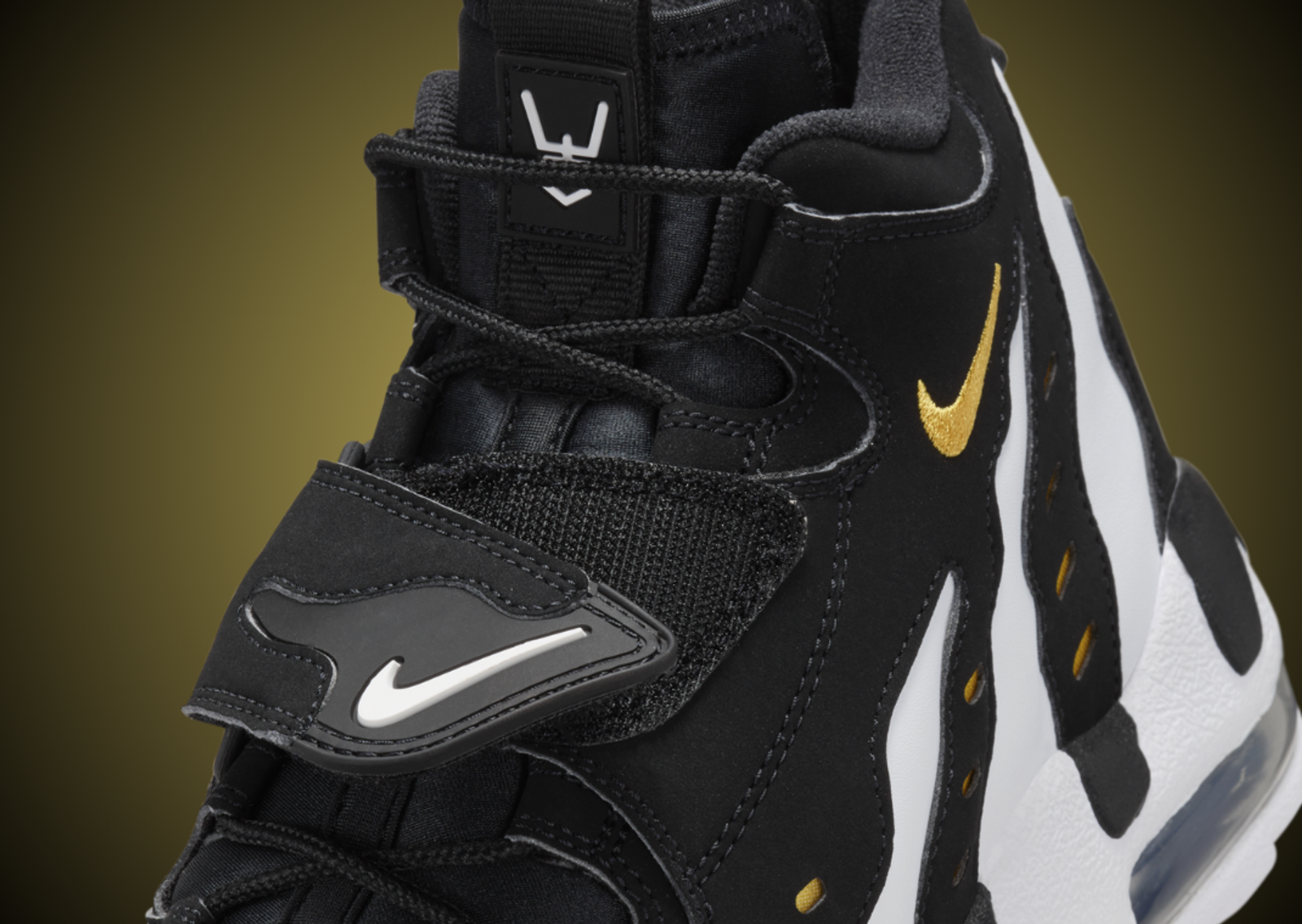 Nike Air DT Max 96 Black Varsity Maize Tongue Detail