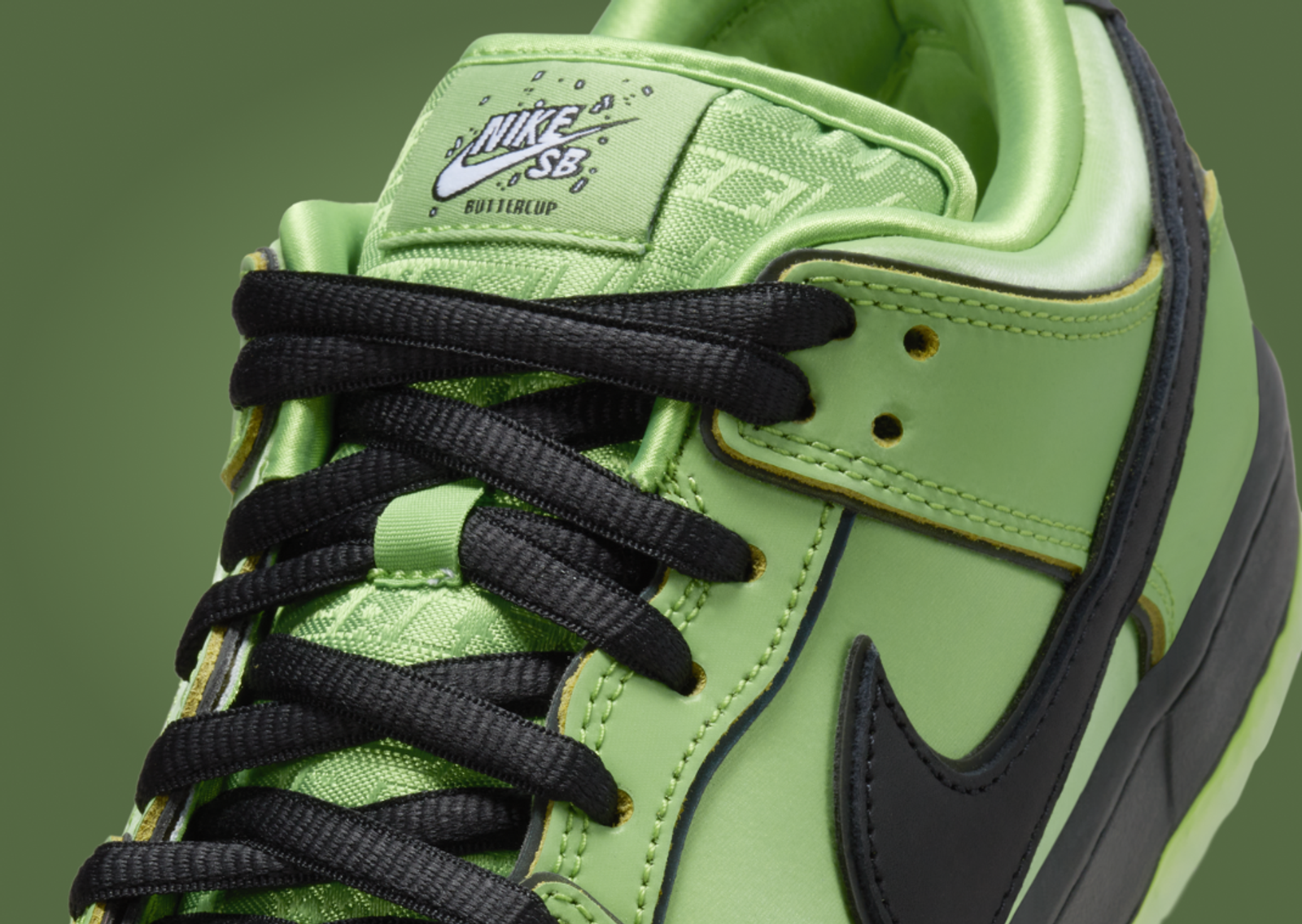 The Powerpuff Girls x Nike SB Dunk Low Pro QS Buttercup Tongue Detail