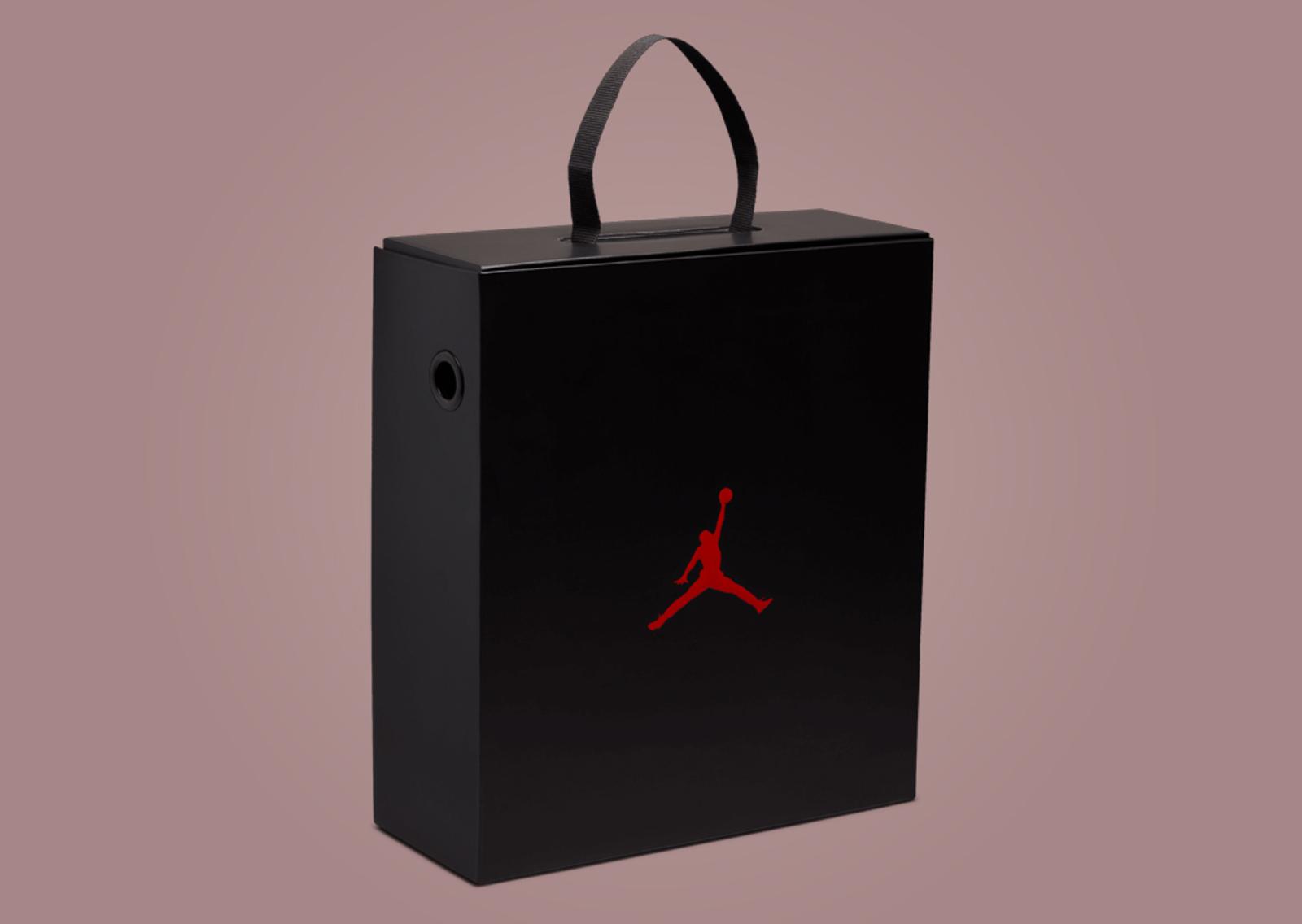 Air Jordan 1 Brooklyn Boot Burgundy Crush (W) Packaging