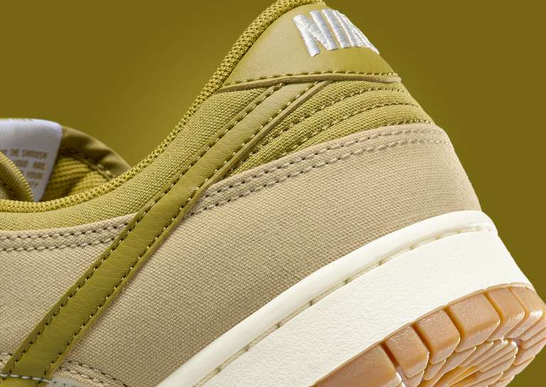 Nike Dunk Low Cream II Pacific Moss Heel Detail