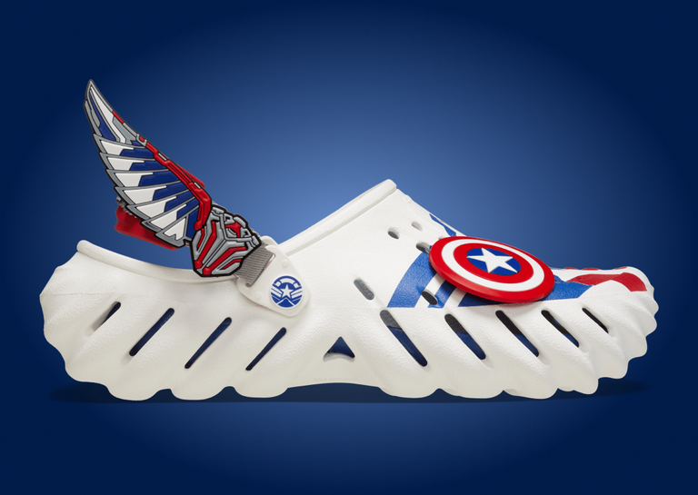 Marvel x Crocs Echo Clog Captain America Sam Wilson Lateral