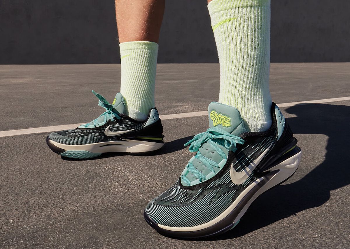 Nike with swoosh on toe Clearance