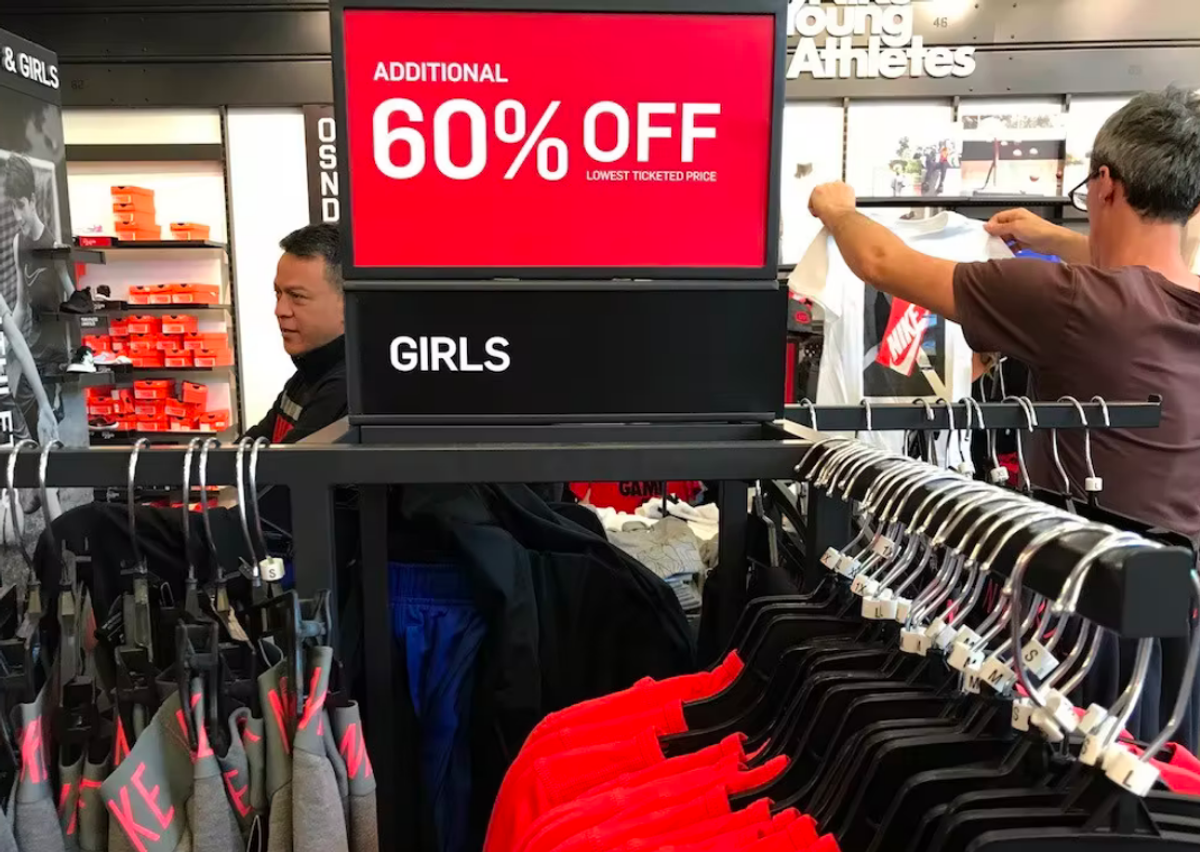 Nike hot sale outlet sales