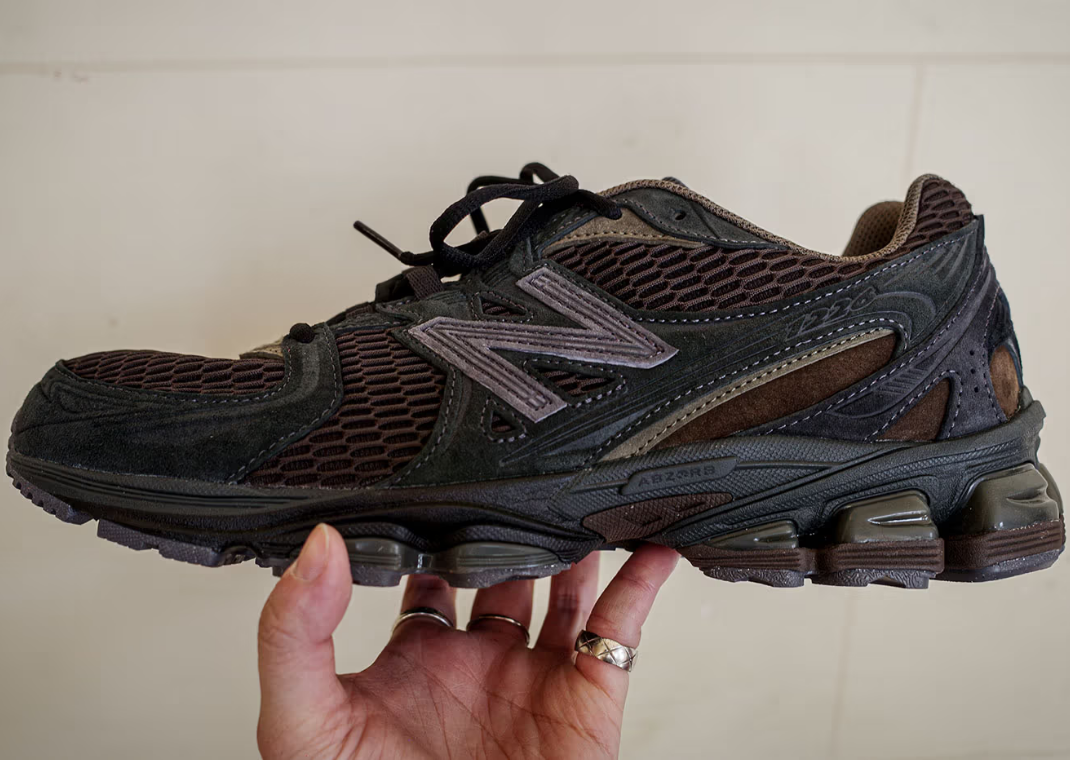 COMME des GARÇONS HOMME is Bringing Back the New Balance 1226