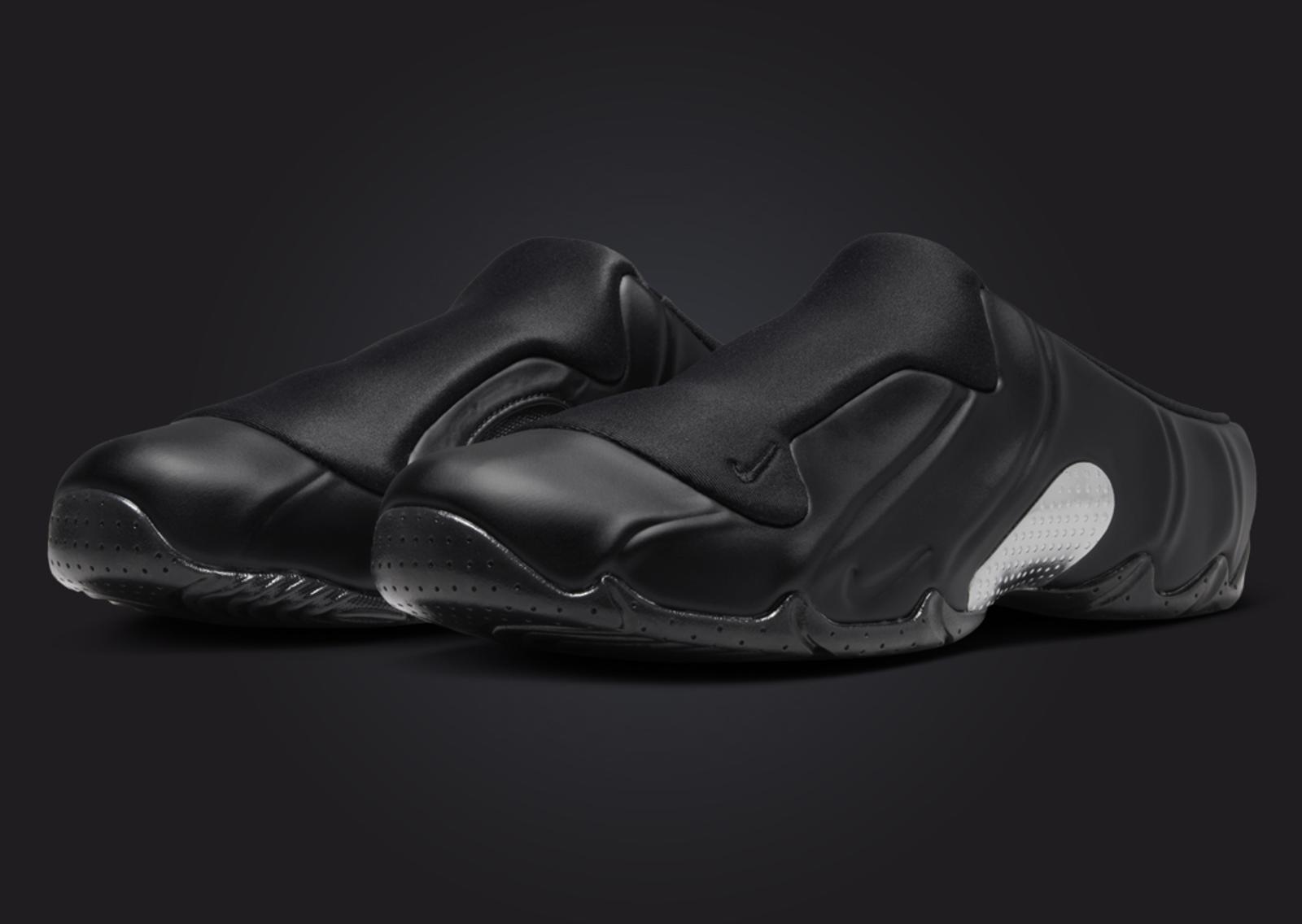 Nike Clogposite Black Angle