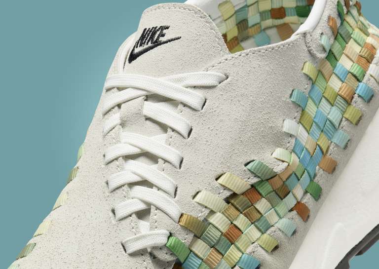 Nike Air Footscape Woven Rainbow Tongue Detail
