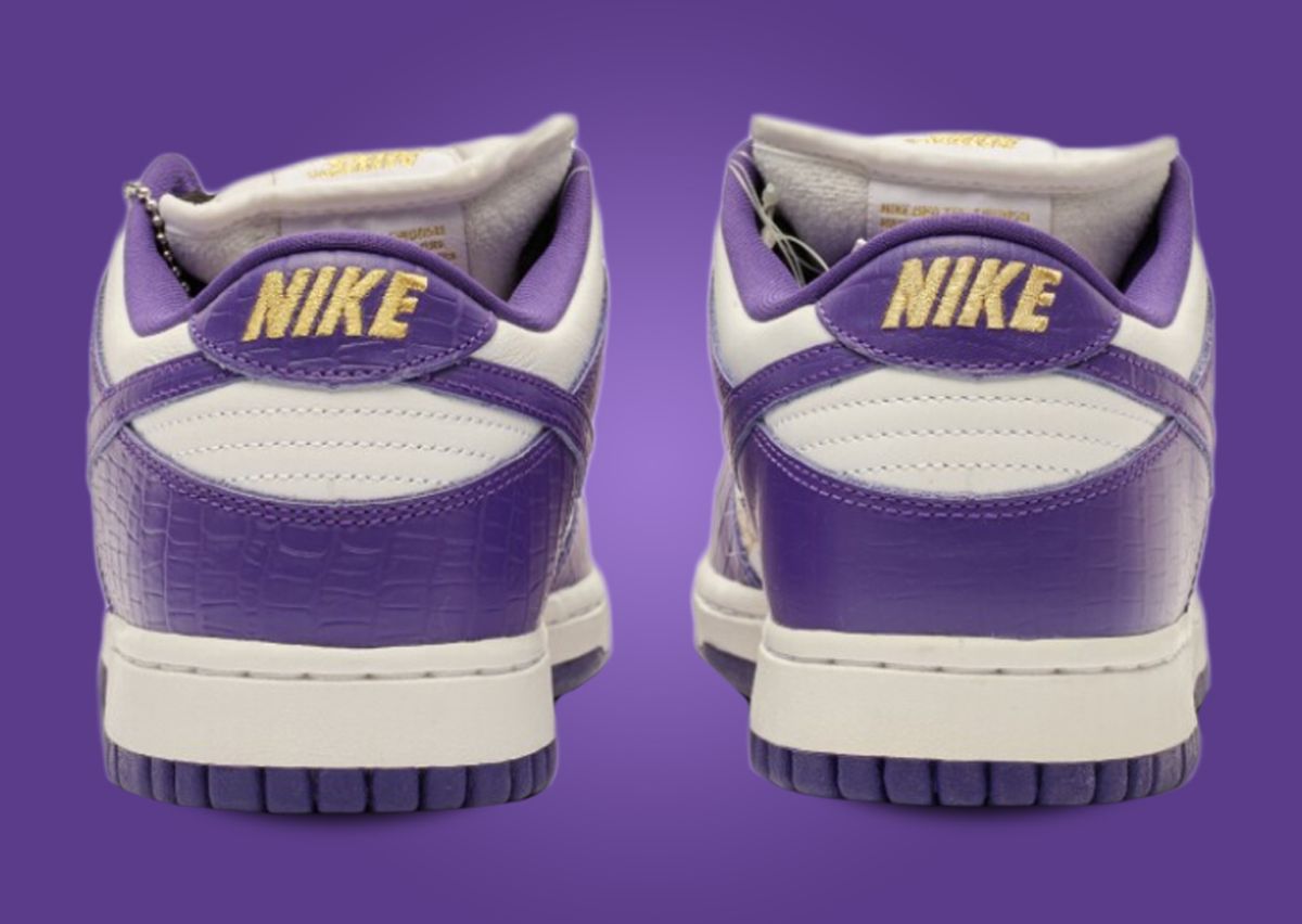 Supreme x Nike SB Dunk Low Court Purple Sample Heel