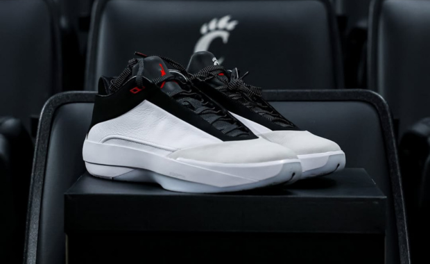 Cincinnati Bearcats Air Jordan PEs