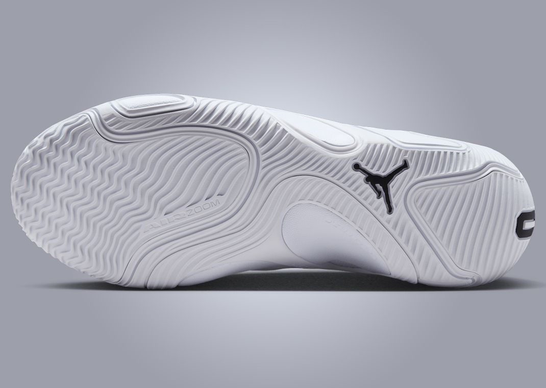 The Jordan Tatum 3 White Black is a Clean King