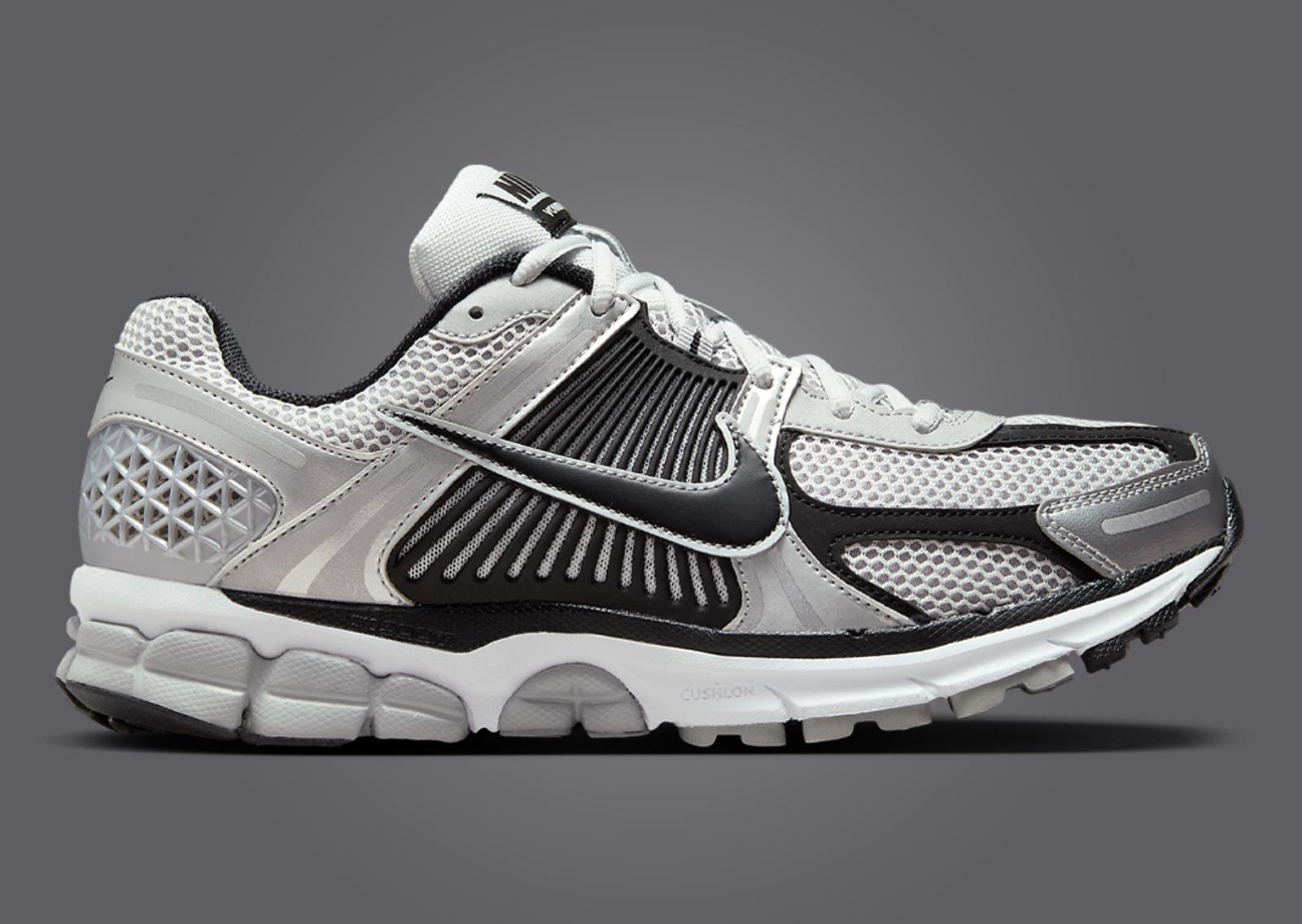 Nike Zoom Vomero 5 Metallic Silver Black Lateral