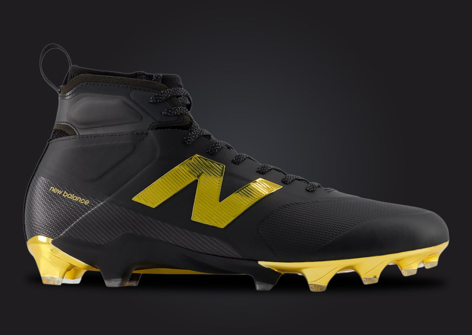 New Balance Fortress Cleat Lateral