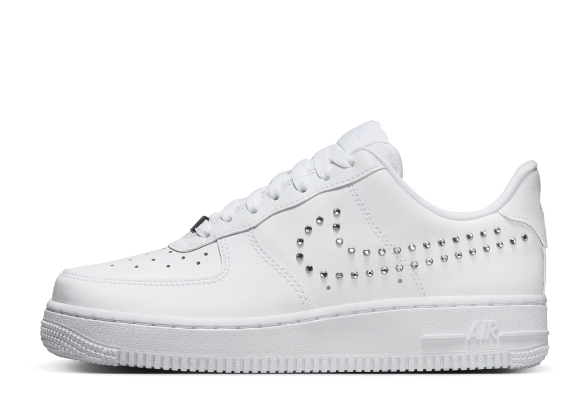 Nike Air Force 1 Low White Chrome (W) Lateral