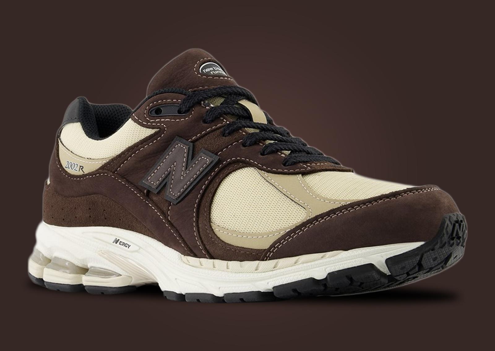 New Balance 2002R Gore-Tex Chocolate Angle