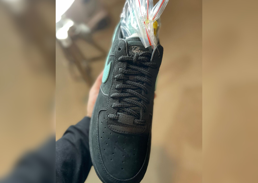 ✓REAL VS FAKE❌ The Nike Air Force 1 Low x Tiffany & Co. is one