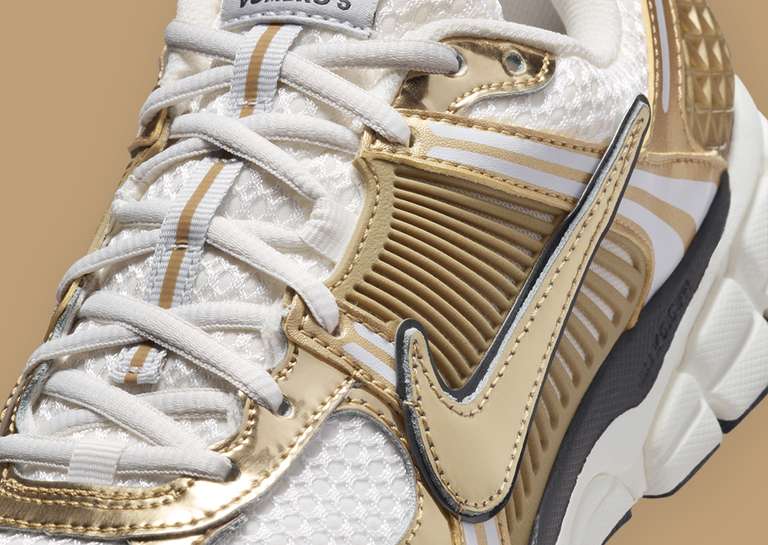 Nike Zoom Vomero 5 Gold (W) Midfoot Detail