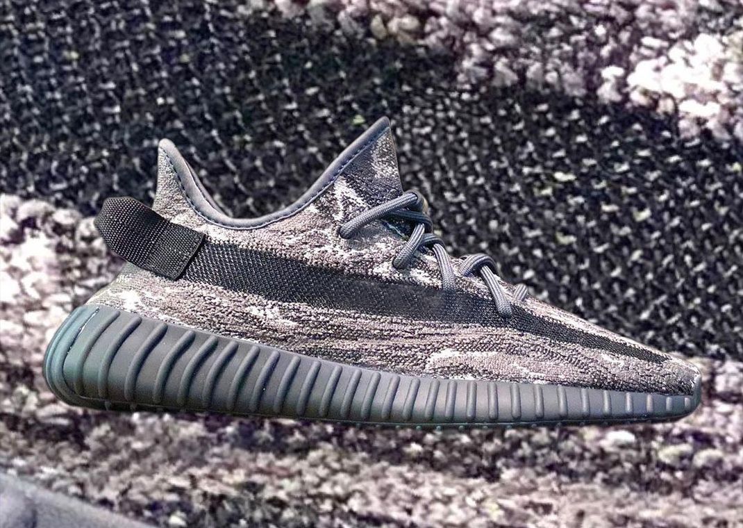 Adidas yeezy dark outlet grey