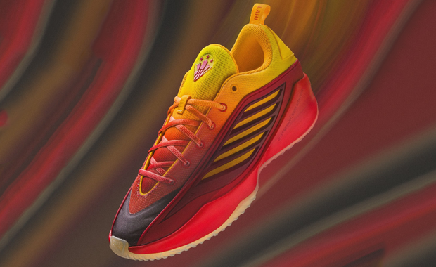 、AE 2、25.5センチ The Latest adidas AE 2 is Regal in Gold and Black
