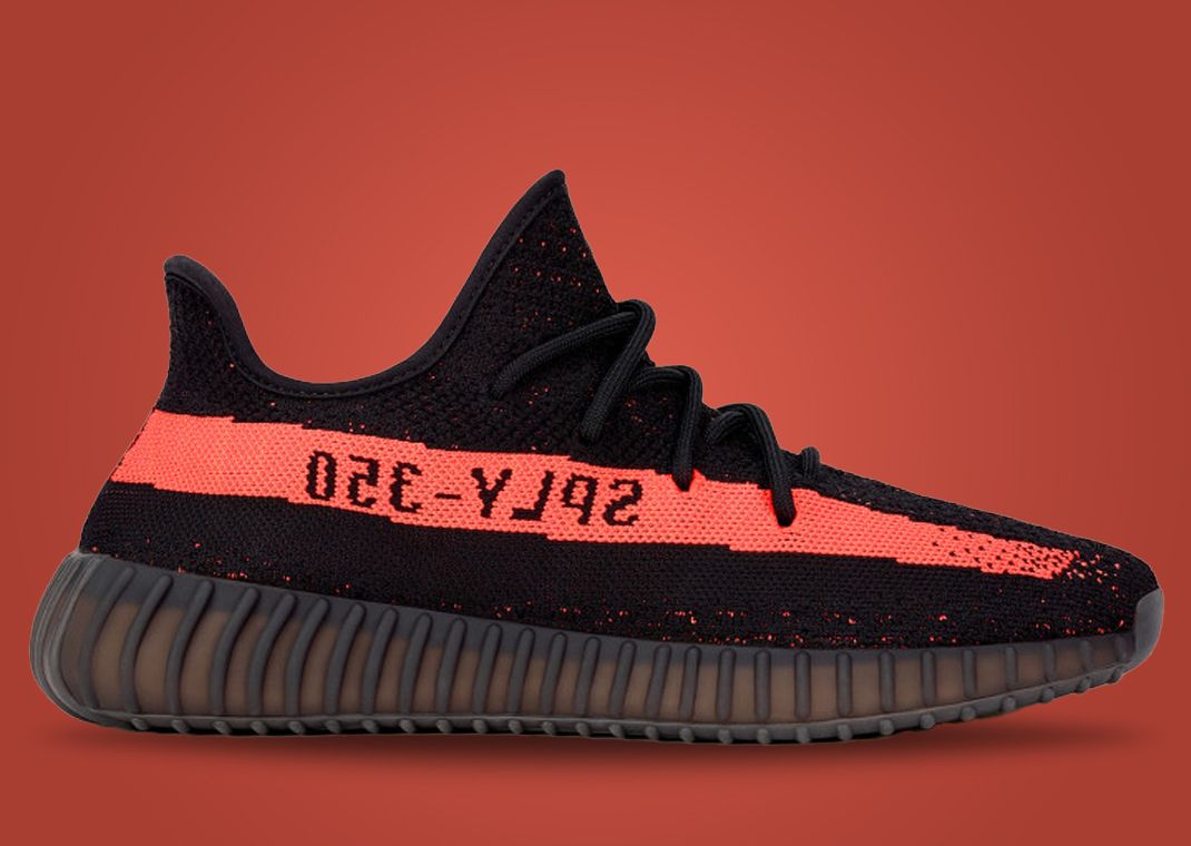 YEEZY BOOST 350 V2 CORE BLACK  / RED