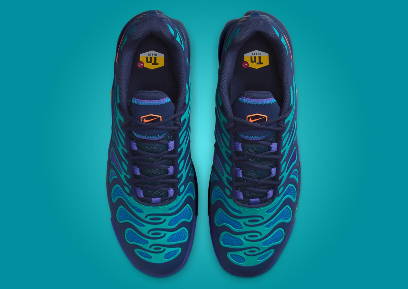 Nike Air Max Plus Drift Midnight Navy Total Orange Top