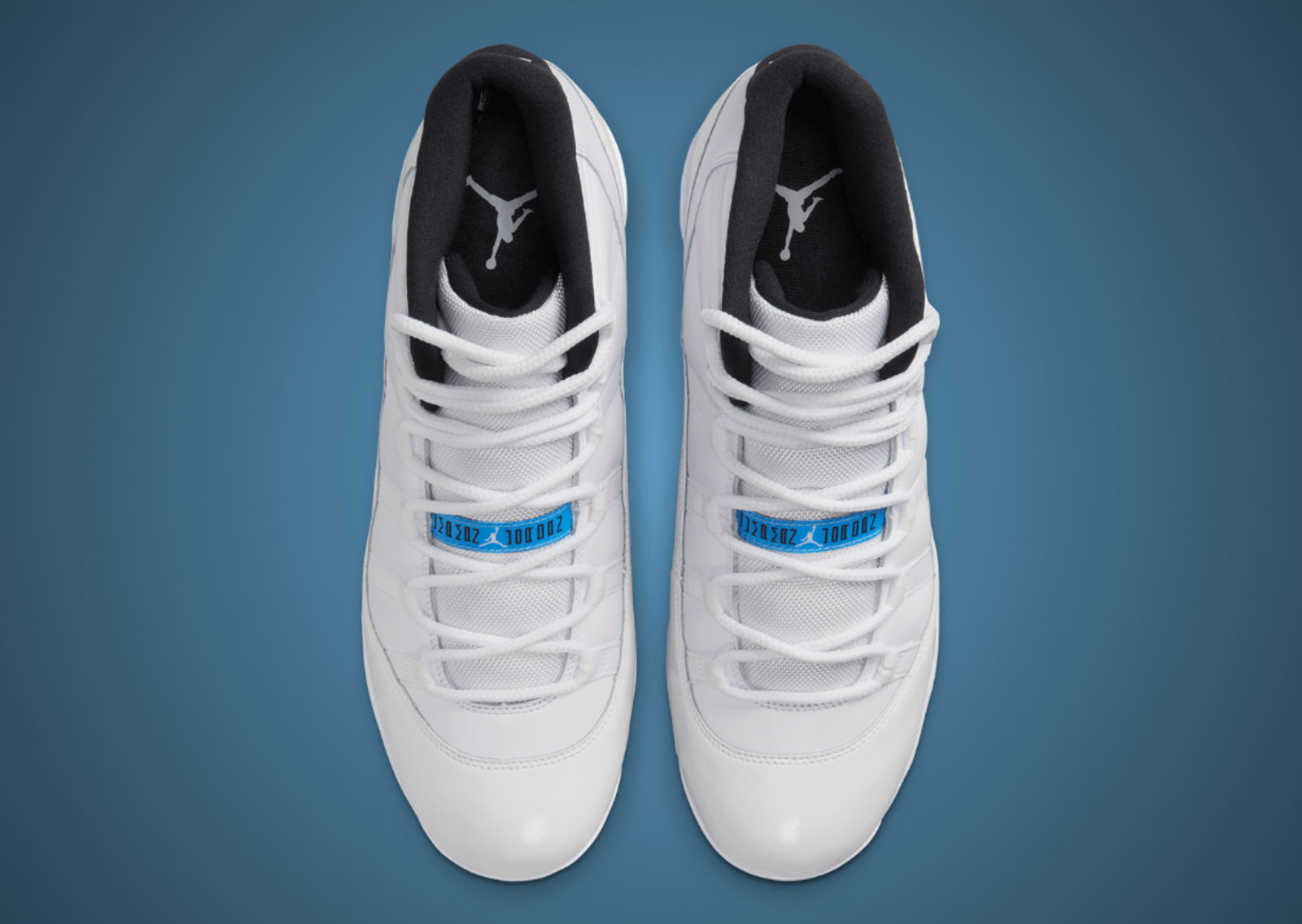 Air Jordan 11 Mid MCS Cleat Legend Blue Top