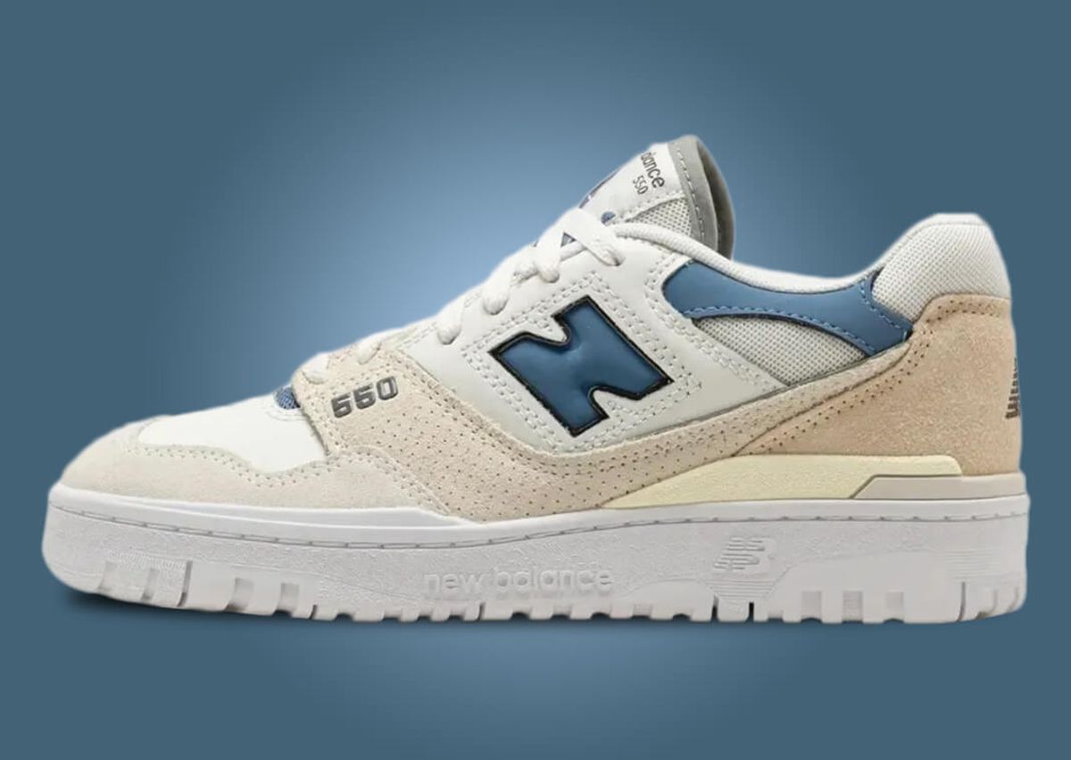 The New Balance 550 Pairs Sea Salt and Blue