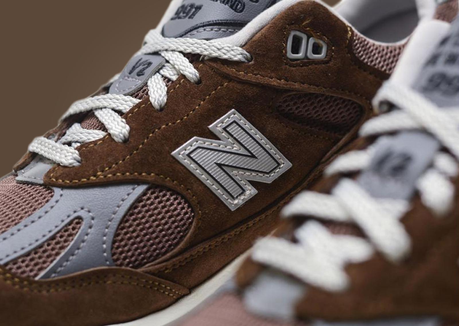 New Balance 991v2 Made in UK Pinecone Detail