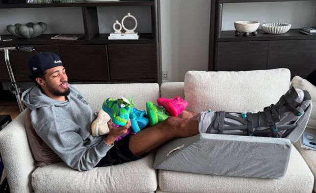 Tyrese Haliburton with new colors of the Puma Hali 1