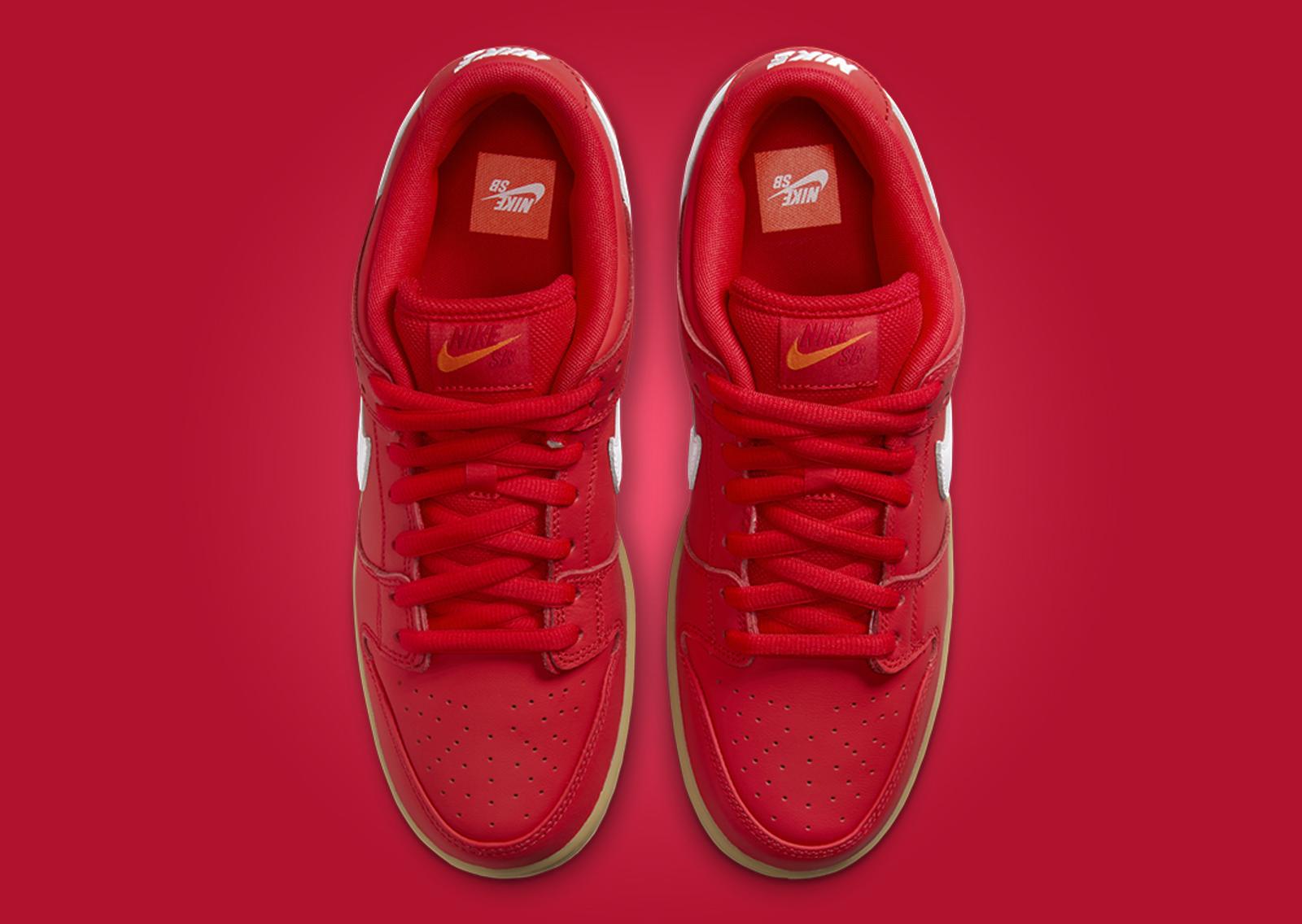 Nike SB Dunk Low University Red Gum Top